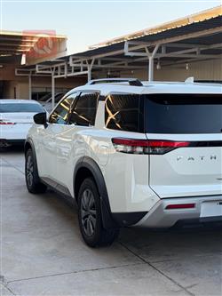 نيسان باثفايندر